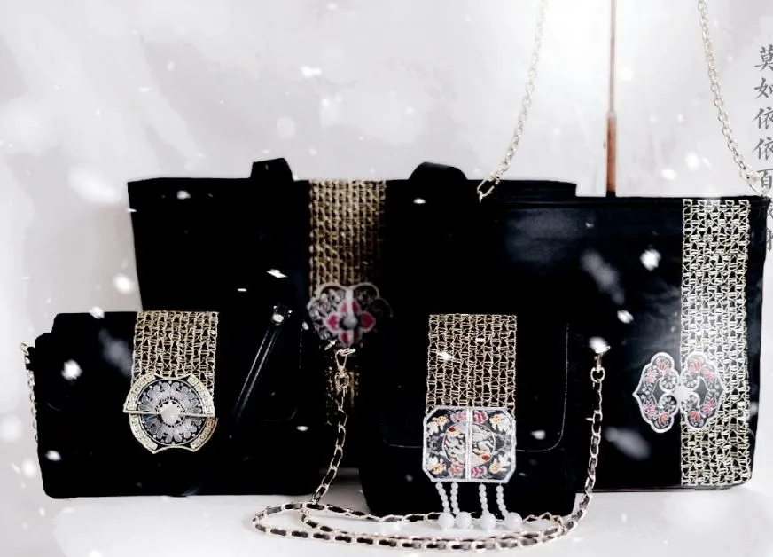 Palace Series Su Embroidery Handbag