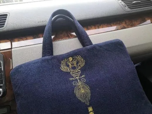 Jivajivaka Bird Handbag